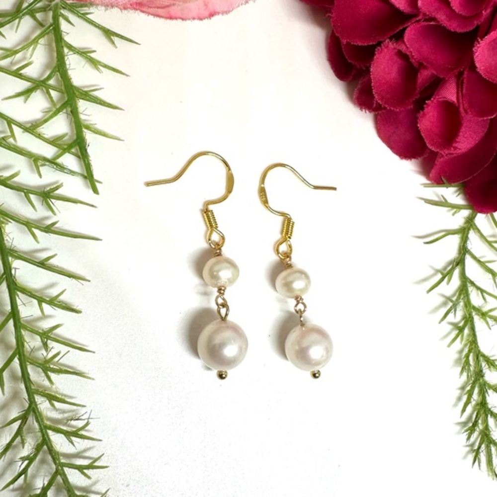 NEW⚜️Freshwater Pearl Dangly Earrings